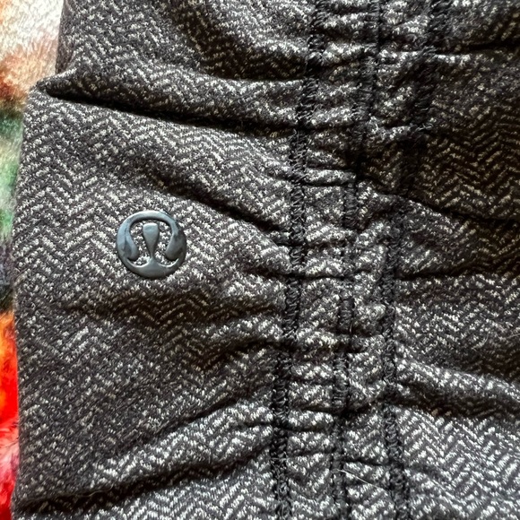 Lululemon leg warmer leggings - Picture 4 of 5